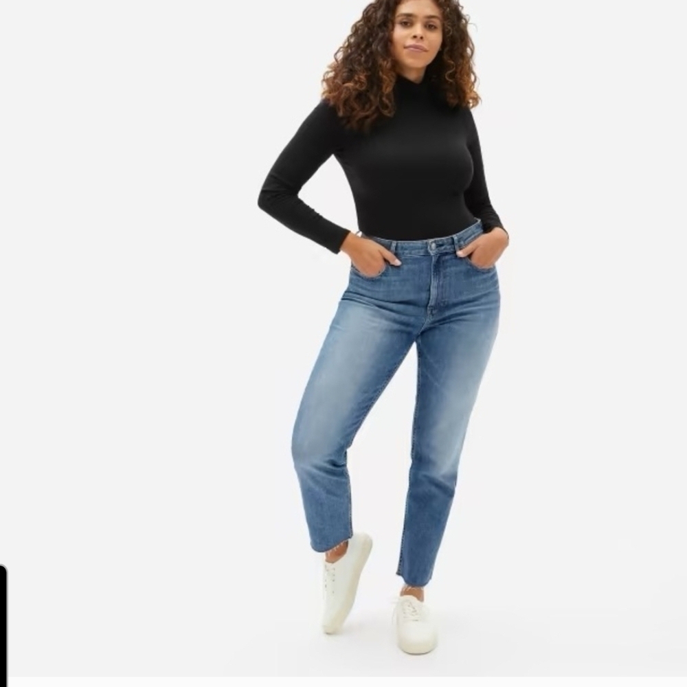 Everlane Straight Leg Jeans in Classic Blue